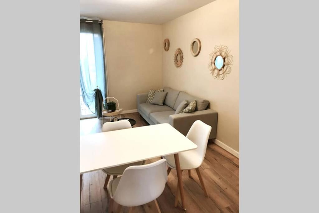 Serenidad - Appartement Cosy 50M2 Et Parking Chateauroux Ngoại thất bức ảnh