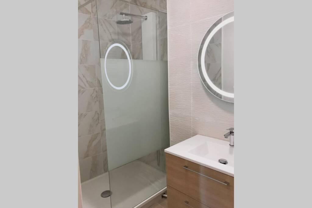 Serenidad - Appartement Cosy 50M2 Et Parking Chateauroux Ngoại thất bức ảnh